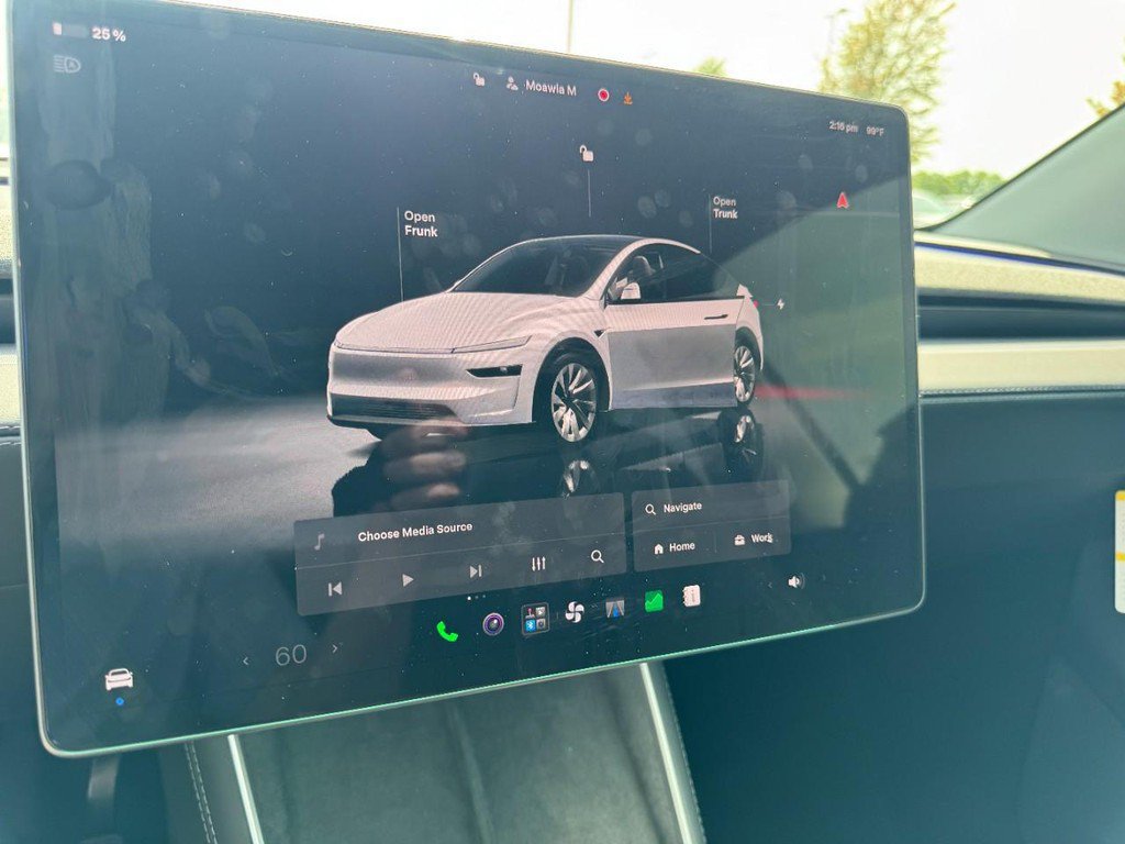 Used 2026 Tesla Model Y Long Range AWD/4WD image 15