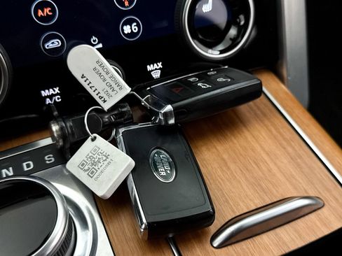 Used 2021 Land Rover Range Rover P525 Westminster Edition LWB image 38