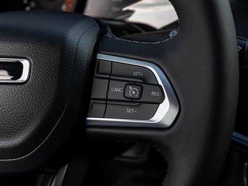 New 2026 Jeep Compass Latitude AWD/4WD image 23