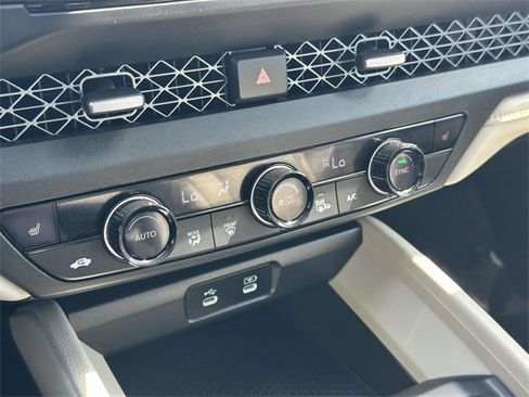 Used 2025 Honda Accord SE image 19