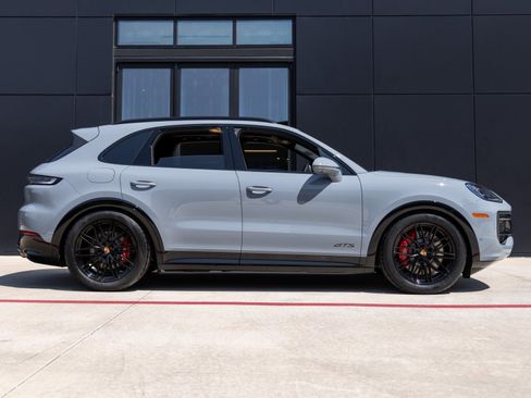 Certified 2026 Porsche Cayenne GTS image 12