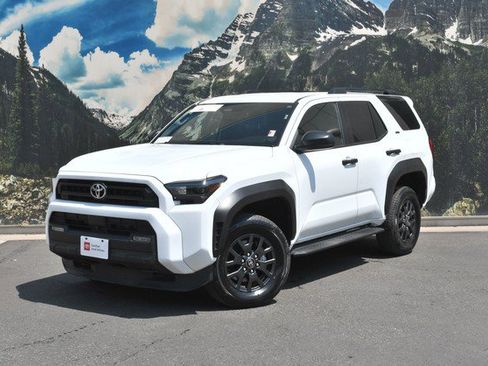 Certified 2025 Toyota 4Runner SR5 AWD/4WD image 6