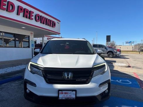 Used 2022 Honda Pilot Black Edition image 2
