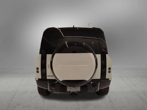 New 2026 Land Rover Defender 110 X-Dynamic SE AWD/4WD image 5
