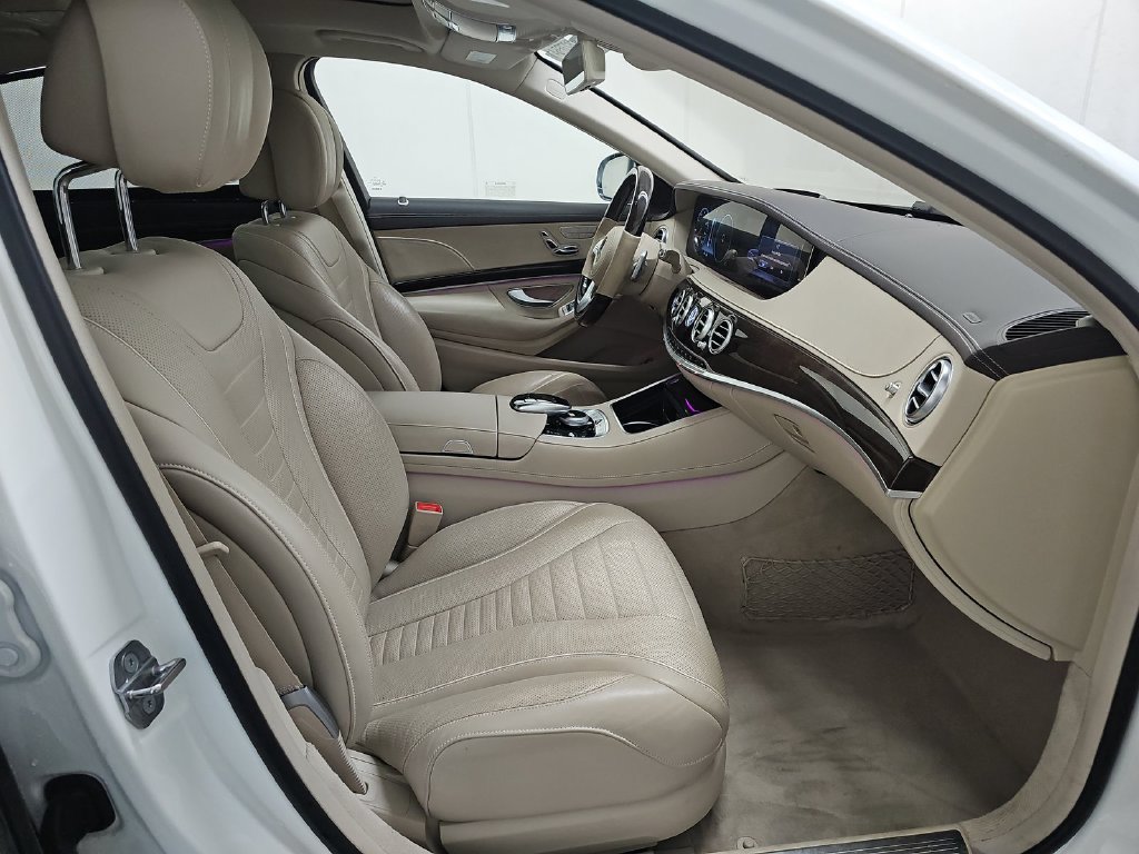 Used 2020 Mercedes-Benz S 560 Sedan w/ Premium Package image 4