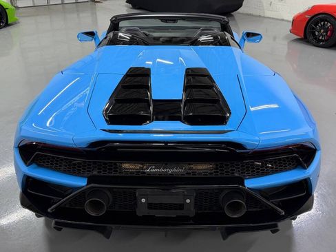 Used 2020 Lamborghini Huracan EVO RWD image 19