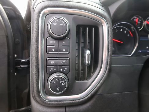 Certified 2020 Chevrolet Silverado 1500 RST image 17