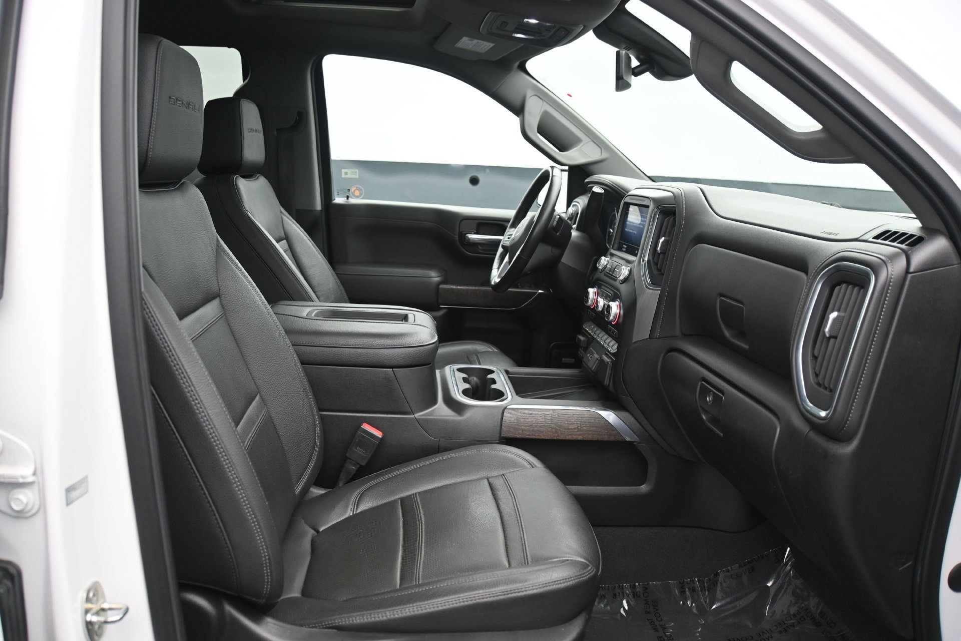 Used 2022 GMC Sierra 1500 Denali w/ Denali Premium Package AWD/4WD image 13