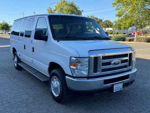 Used 2012 Ford E-350 and Econoline 350 XLT RWD image 1