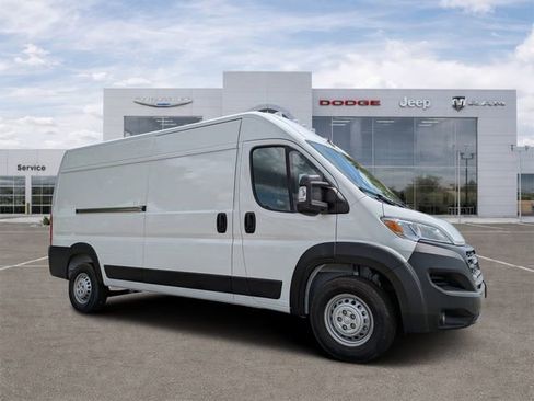 New 2026 RAM ProMaster 2500 w/ Premium Convenience Group image 1