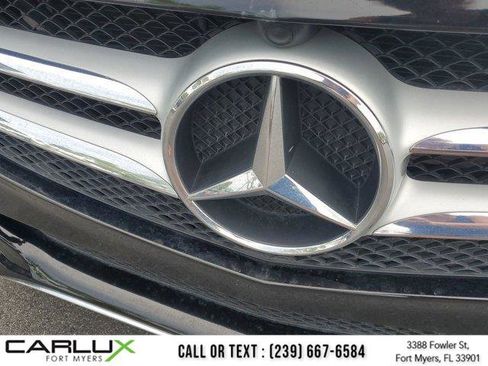 Used 2018 Mercedes-Benz C 300 Sedan w/ Premium Package image 9