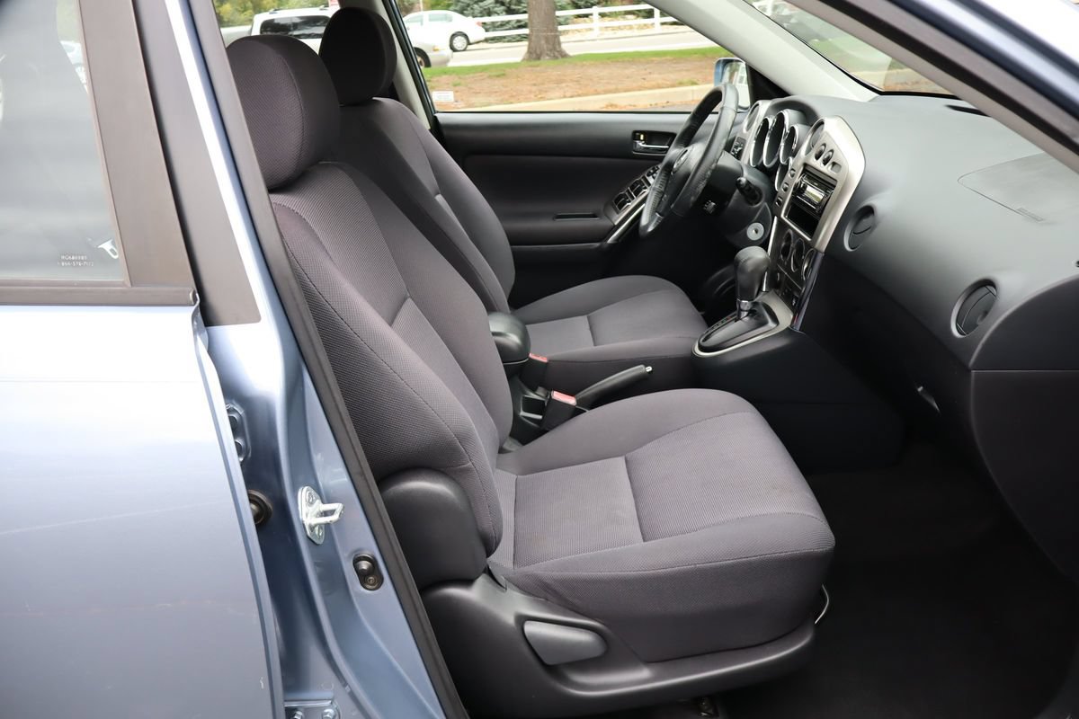 Used 2003 Toyota Matrix XR FWD image 21