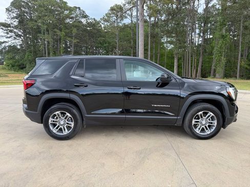 Used 2025 GMC Terrain Elevation image 6