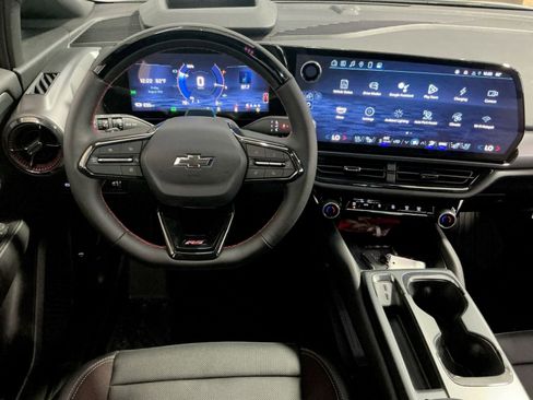 New 2025 Chevrolet Equinox EV RS w/ Active Safety Package 3 AWD/4WD image 24