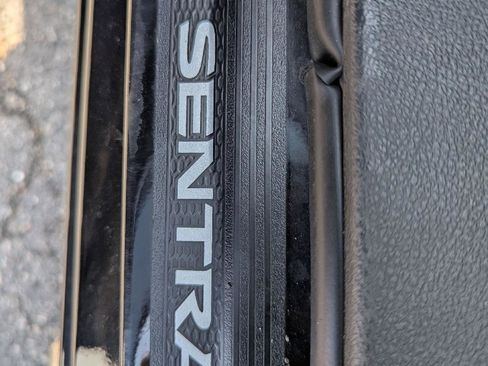 Used 2024 Nissan Sentra SR FWD image 16