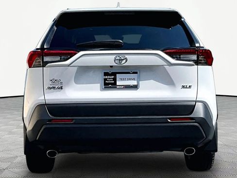 Used 2024 Toyota RAV4 XLE w/ Convenience Package FWD image 5