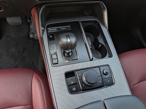 Certified 2025 MAZDA CX-70 Plug-In Hybrid w/ Premium Plus AWD/4WD image 30