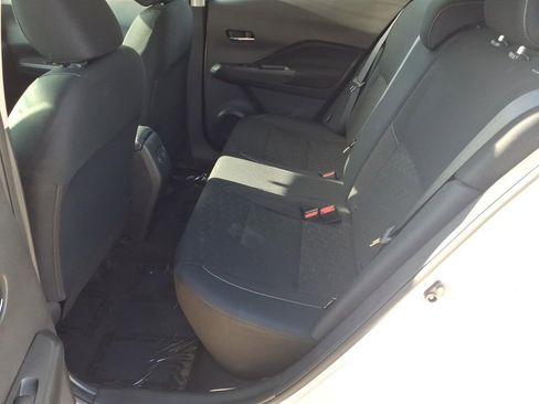 Used 2024 Nissan Kicks SV FWD image 14