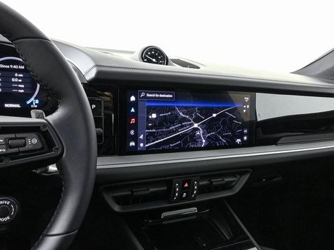 New 2025 Porsche Cayenne Coupe image 13