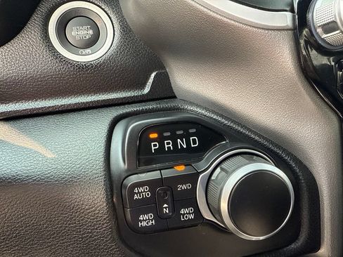 Used 2022 RAM 1500 Big Horn AWD/4WD image 46