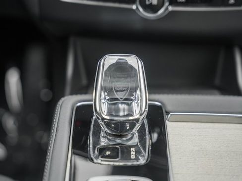 New 2026 Volvo XC90 B6 Plus w/ Protection Package Premier image 25