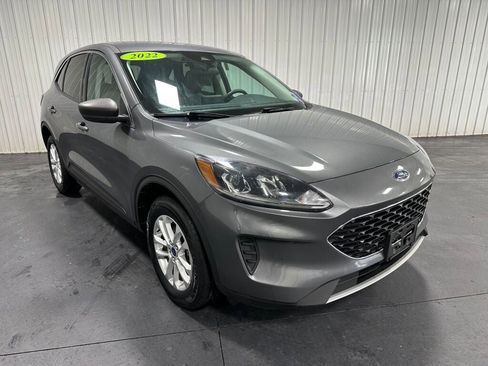 Used 2022 Ford Escape SE image 2