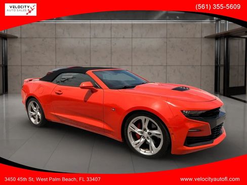 Used 2019 Chevrolet Camaro SS RWD image 1