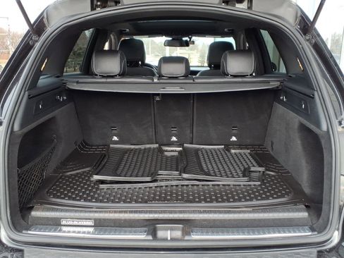 Used 2019 Mercedes-Benz GLC 350e 4MATIC image 25