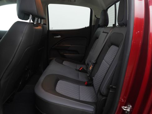 Used 2021 Chevrolet Colorado Z71 w/ Safety Package image 14