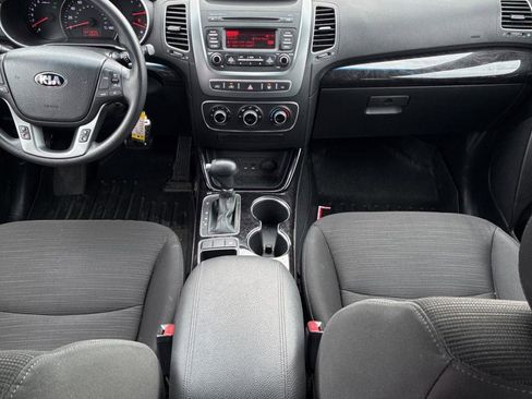 Used 2014 Kia Sorento LX FWD image 17