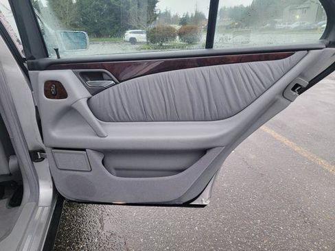 Used 1999 Mercedes-Benz E 430 Sedan image 18
