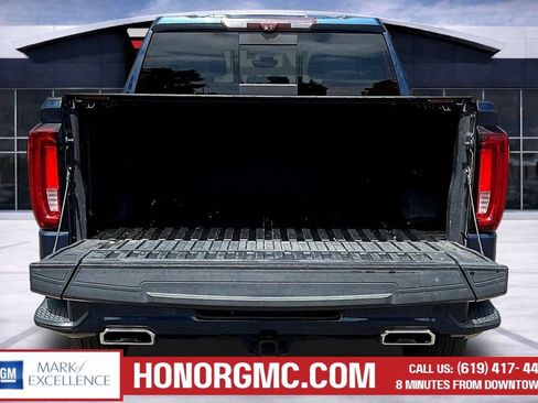 Used 2021 GMC Sierra 1500 Denali w/ Denali Ultimate Package AWD/4WD image 7