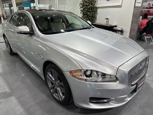 Used 2013 Jaguar XJ AWD image 3
