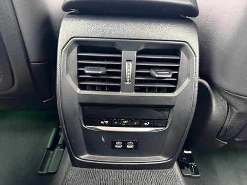 Used 2024 BMW i4 xDrive40i image 18