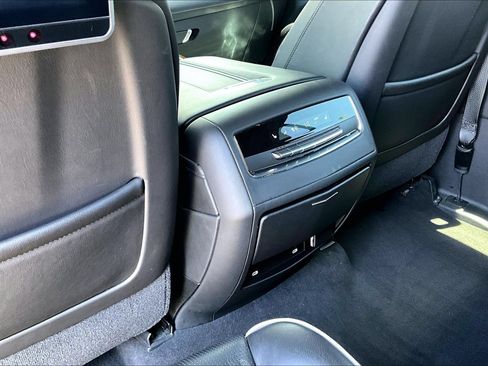 Used 2021 Cadillac Escalade Premium Luxury RWD image 31