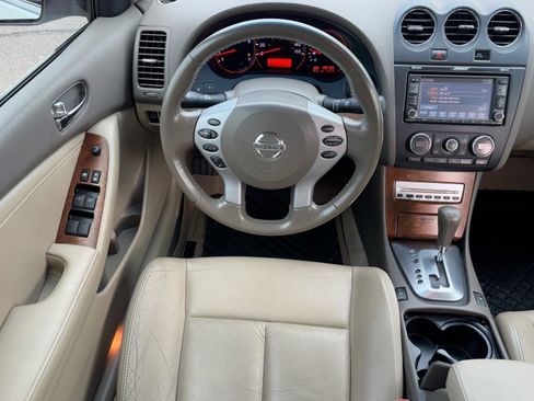 Used 2008 Nissan Altima 3.5 SE w/ Technology Pkg image 15
