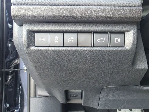 New 2026 Toyota Camry SE FWD image 12