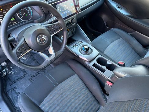 Used 2022 Nissan Leaf S image 13