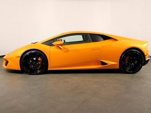 Used 2017 Lamborghini Huracan LP 580-2 image 2