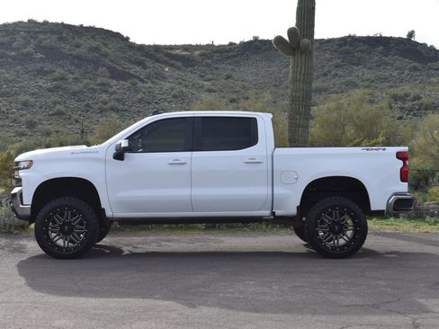 Used 2020 Chevrolet Silverado 1500 LT w/ All-Star Edition image 6