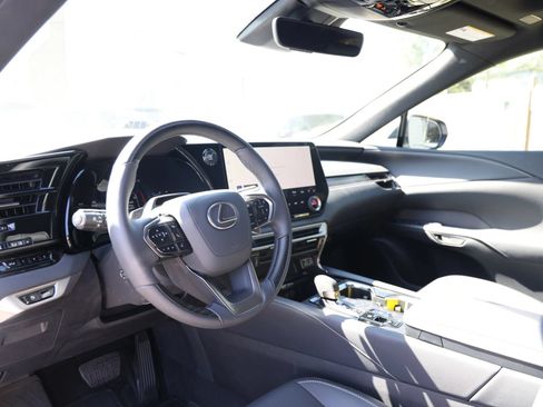 Used 2026 Lexus RX 350 FWD image 14