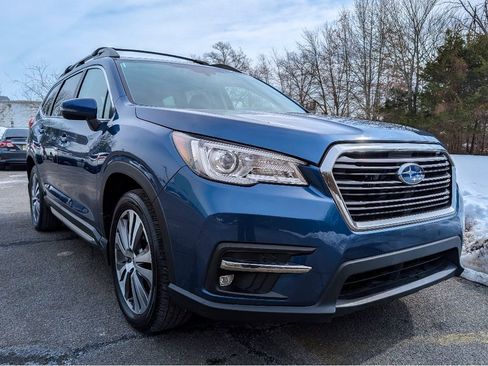 Used 2022 Subaru Ascent Limited image 3