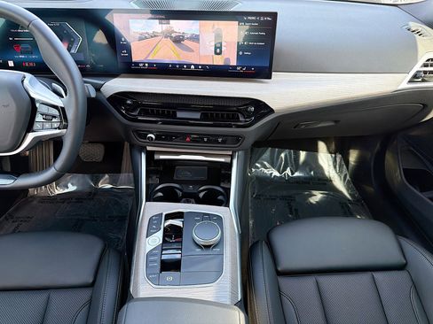 Used 2025 BMW 330i Sedan image 18