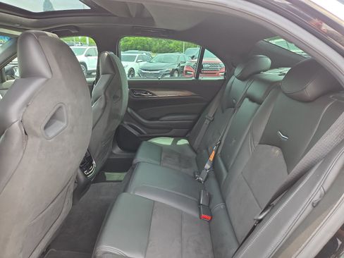 Used 2018 Cadillac CTS V w/ Carbon Fiber Package RWD image 10