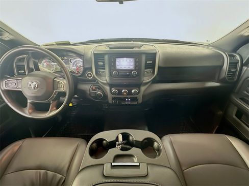 Used 2024 RAM 2500 Tradesman w/ Chrome Appearance Group image 10