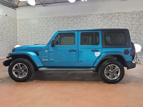 Used 2019 Jeep Wrangler Unlimited Sahara image 5