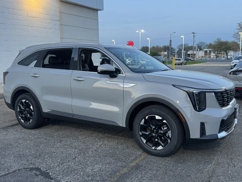 New 2026 Kia Sorento S FWD image 6