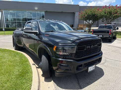 Used 2022 RAM 3500 Limited AWD/4WD image 2