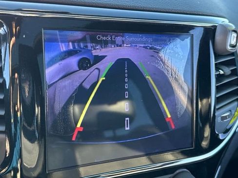 Used 2019 Jeep Grand Cherokee Limited w/ Luxury Group II image 23