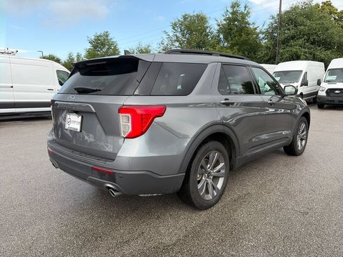 Used 2023 Ford Explorer XLT w/ Equipment Group 202A RWD image 7